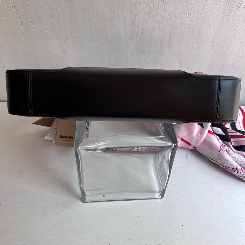 🔴SOLD🔴 BURBERRY Show it Off Bundle - Picture 12 of 16